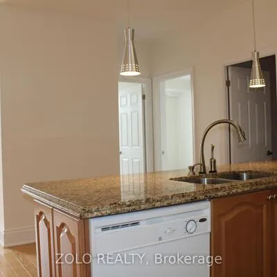 15450, Yonge, Aurora Heights, Aurora