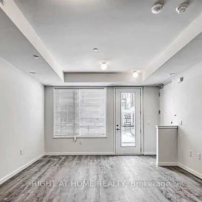600,&nbsp;Alex Gardner, Aurora Village, Aurora