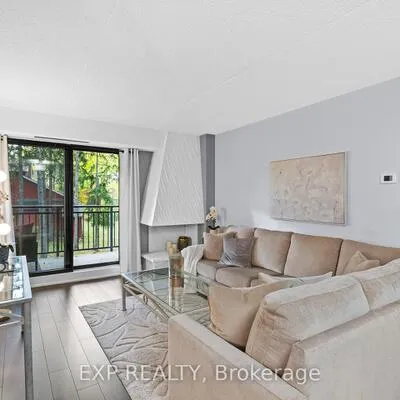 15390, Yonge, Aurora Heights, Aurora