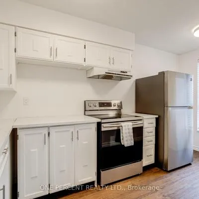 15390, Yonge, Aurora Heights, Aurora