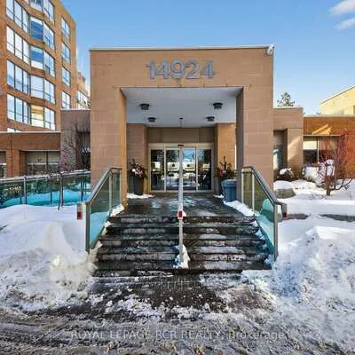 14924, Yonge, Aurora Highlands, Aurora