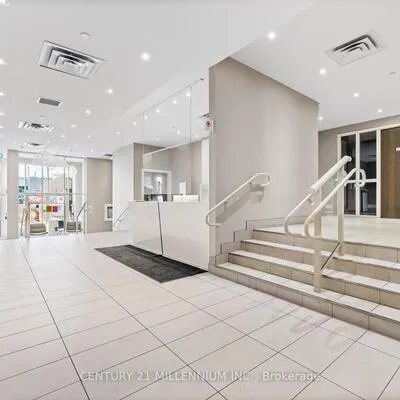 15277, Yonge, Aurora Village, Aurora