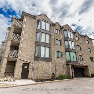 21,&nbsp;George, Aurora Village, Aurora