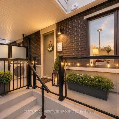 200,&nbsp;Alex Gardner, Aurora Village, Aurora
