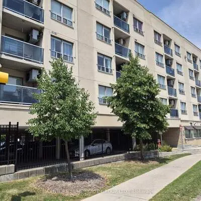 160,&nbsp;Wellington, Aurora Village, Aurora