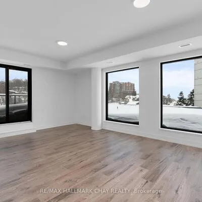 185, Dunlop, Lakeshore, Barrie