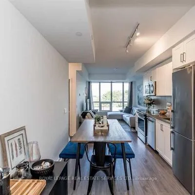 681,&nbsp;Yonge, Painswick South, Barrie