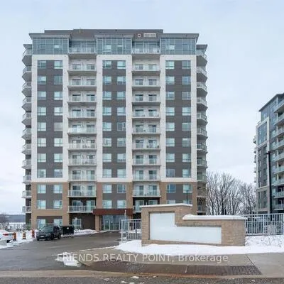 56,&nbsp;Lakeside, Little Lake, Barrie