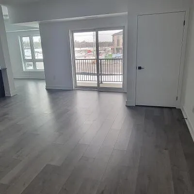 4,&nbsp;Spice, Rural Barrie Southeast, Barrie