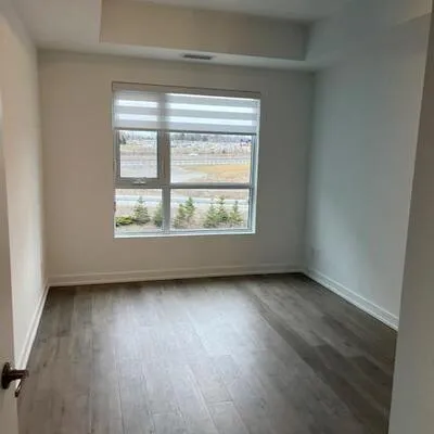 56,&nbsp;Lakeside, Little Lake, Barrie