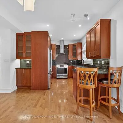 23,&nbsp;White Oaks, Lakeshore, Barrie