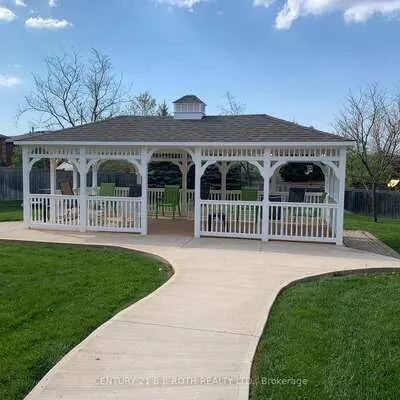 500, Mapleview, Holly, Barrie