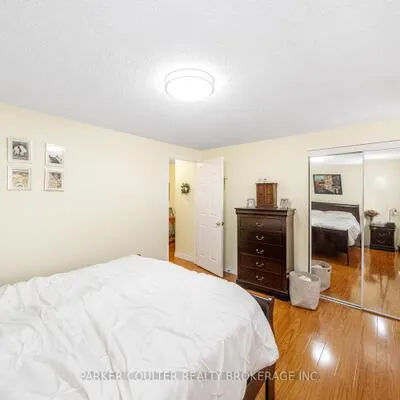261,&nbsp;Rose, Wellington, Barrie