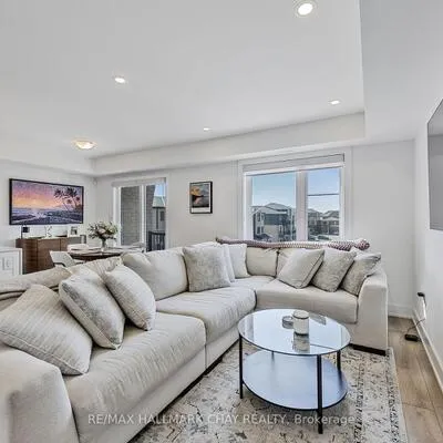 31, Pumpkin Corner, Innis-Shore, Barrie