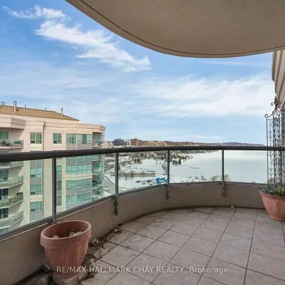 2,&nbsp;Toronto, City Centre, Barrie