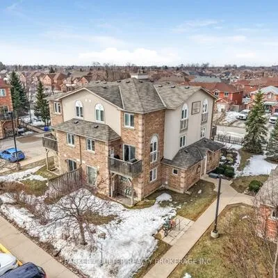 17, Cheltenham, Georgian Drive, Barrie