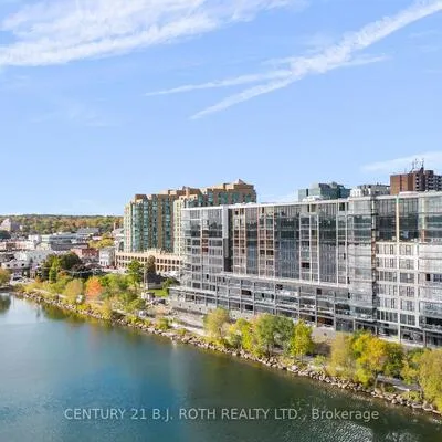 185,&nbsp;Dunlop, Lakeshore, Barrie