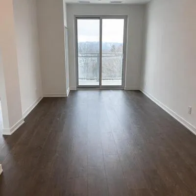 56,&nbsp;Lakeside, Little Lake, Barrie
