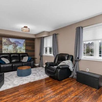 221,&nbsp;Harvie, Holly, Barrie