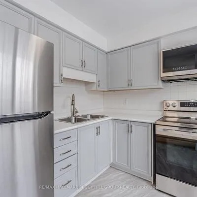 21,&nbsp;Evergreen, Ardagh, Barrie