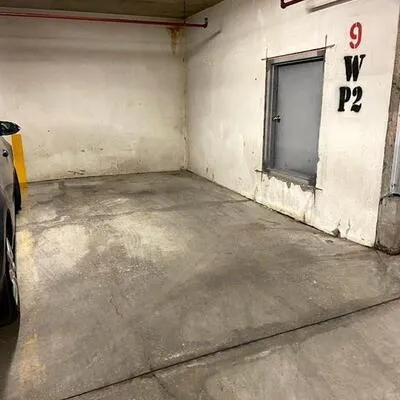 140,&nbsp;Dunlop, City Centre, Barrie