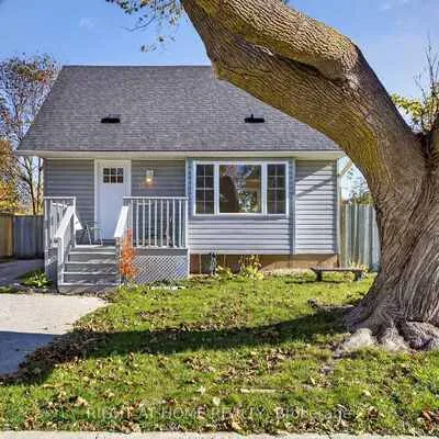 2,&nbsp;BERNICK, Grove East, Barrie