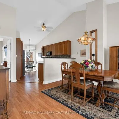 355,&nbsp;Blake, North Shore, Barrie