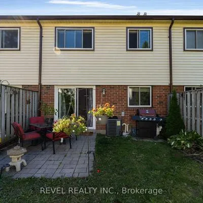 28,&nbsp;Donald, Queen's Park, Barrie