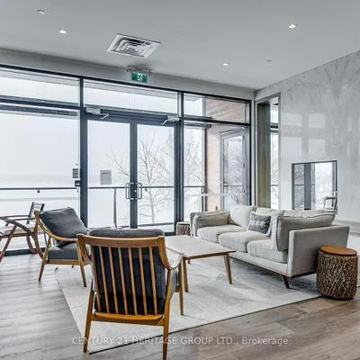 185,&nbsp;Dunlop, North Shore, Barrie