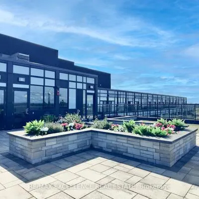 681,&nbsp;Yonge, Painswick South, Barrie