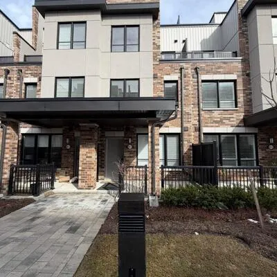 60,&nbsp;Baynes, Bradford, Bradford West Gwillimbury