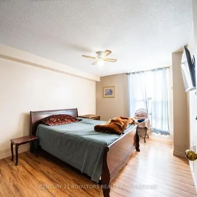 18, Knightsbridge, Queen Street Corridor, Brampton