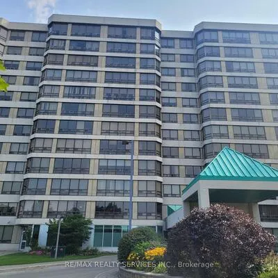 330, Mill, Brampton South, Brampton