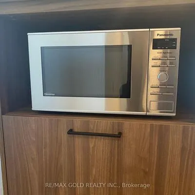 10,&nbsp;Lagerfeld, Northwest Brampton, Brampton