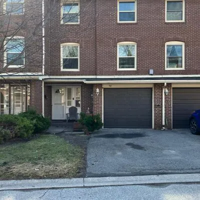50,&nbsp;Eden, Southgate, Brampton
