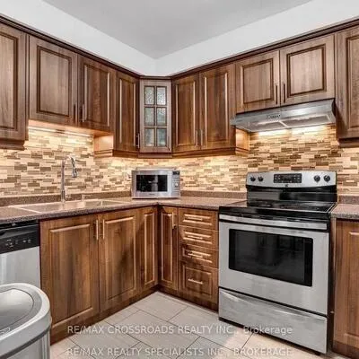 90,&nbsp;Foster, Brampton North, Brampton