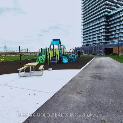 15,&nbsp;Skyridge, Bram East, Brampton