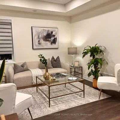 220,&nbsp;Lagerfeld, Northwest Brampton, Brampton