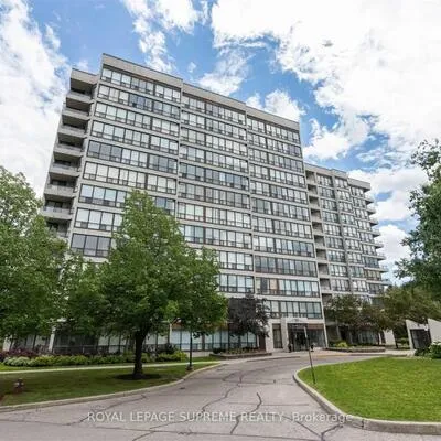 10,&nbsp;Laurelcrest, Queen Street Corridor, Brampton