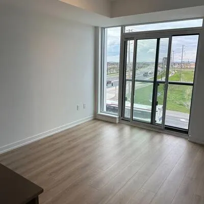 10,&nbsp;Lagerfeld, Northwest Brampton, Brampton