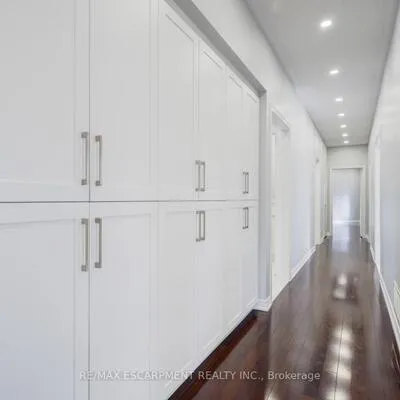 12, Larkdale, Sandringham-Wellington, Brampton