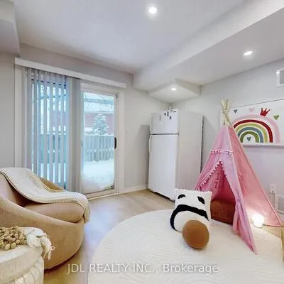 2, Clay Brick, Brampton North, Brampton