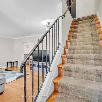 105,&nbsp;Hansen, Madoc, Brampton