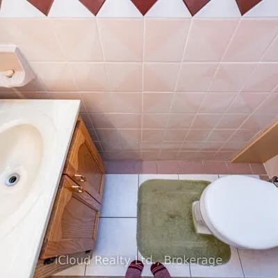 46,&nbsp;Dearbourne, Southgate, Brampton
