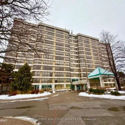 310, Mill, Brampton South, Brampton