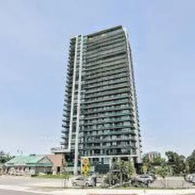 100,&nbsp;John, Downtown Brampton, Brampton