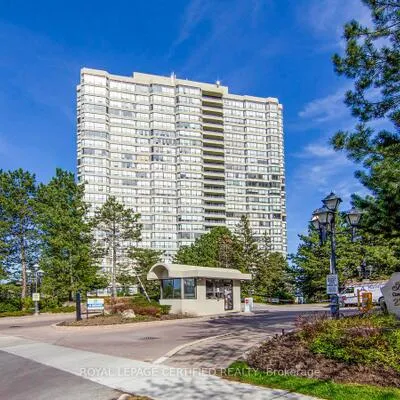 22,&nbsp;Hanover, Queen Street Corridor, Brampton