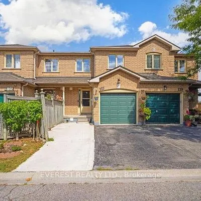 2,&nbsp;Sir Lou, Fletcher's Creek South, Brampton