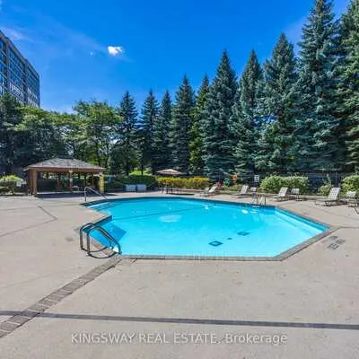 12,&nbsp;Laurelcrest, Queen Street Corridor, Brampton