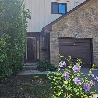 36,&nbsp;Dawson, Brampton North, Brampton